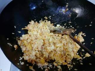 辣白菜肉丁炒饭的做法步骤：11