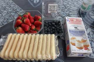 草莓蛋糕的做法步骤:12