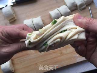葱香花卷的做法步骤:14