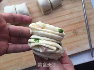 葱香花卷的做法步骤:15