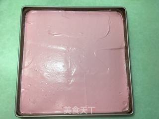 火龙果蛋糕卷的做法步骤：16
