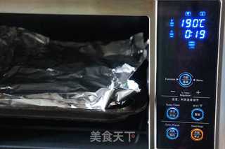 孜然烤鲫鱼的做法步骤:5