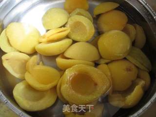 糖水黄桃的做法步骤:3