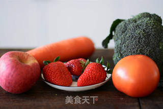 适合节后减肥的排毒思慕雪的做法步骤：2