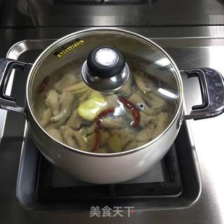 凉拌凤爪的做法步骤:4