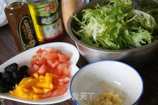 蒜香拌苦菊的做法步骤:4