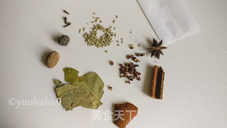 东坡肘子的做法步骤:5