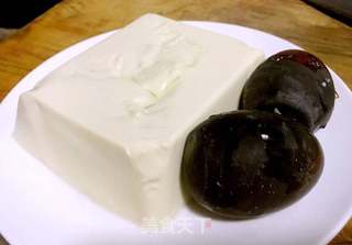 花式皮蛋豆腐的做法步骤:2