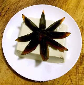 花式皮蛋豆腐的做法步骤:4