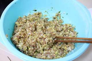 娃娃菜鲜肉饺子的做法步骤:3