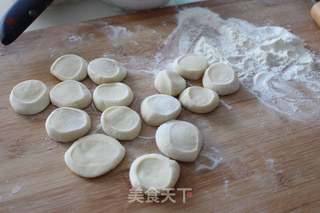 娃娃菜鲜肉饺子的做法步骤:7