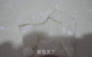 玫瑰酱梅花蒸饺的做法步骤：4
