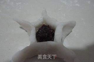 玫瑰酱梅花蒸饺的做法步骤:6