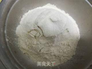 香酥小麻花的做法步骤:2