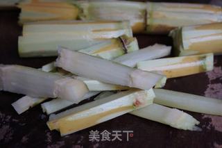 竹蔗胡萝卜马蹄水的做法步骤:3