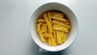 葱油腐竹的做法步骤:2