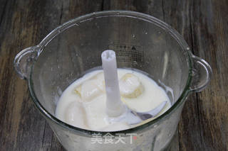 香蕉酸奶奶酪慕斯的做法步骤:2