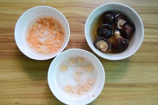 滋味咸汤圆汤的做法步骤:2