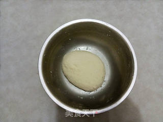 烫面白萝卜蒸饺的做法步骤:2