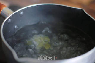 这一份彩色汤圆我觉得是很佛系了的做法步骤:5