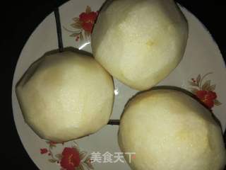 冰糖雪梨的做法步骤：2