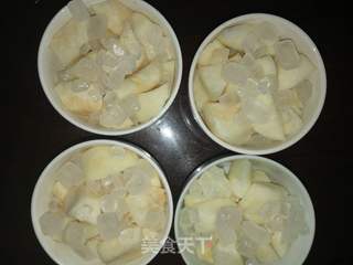 冰糖雪梨的做法步骤：3