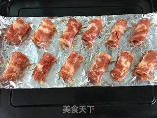 金针菇酸黄瓜培根卷的做法步骤:9