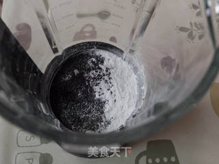 黑芝麻卡通汤圆的做法步骤:10