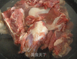 羊肉炖白萝卜的做法步骤:3