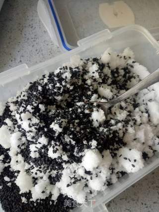 自制黑芝麻馅料的做法步骤:3