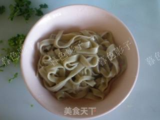 花样美食，荞麦面条的做法步骤：8
