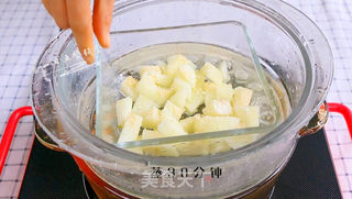 川贝蒸雪梨的做法步骤:5