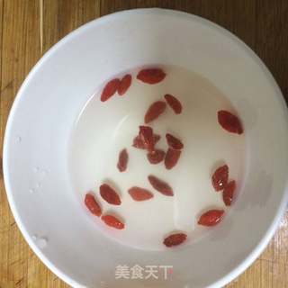 酒酿黑芝麻汤圆的做法步骤：3