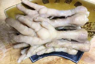 川菜之盐帮菜~生椒拌抓钱爪的做法步骤：5