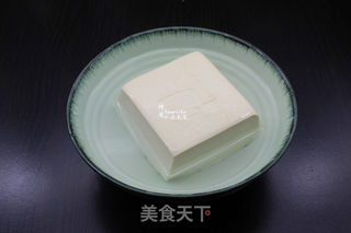 香菇酱麻辣豆腐的做法步骤:2