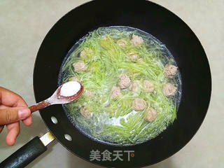 青萝卜丸子汤的做法步骤:11