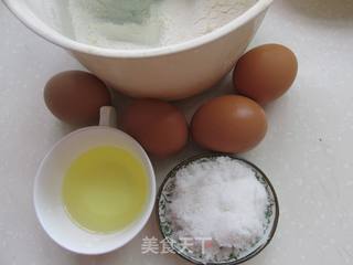 托马斯小火车奶油蛋糕的做法步骤：1
