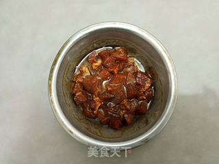 黑椒肉粒炒年糕的做法步骤:7