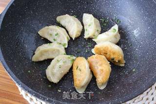 生煎饺子的做法步骤:14