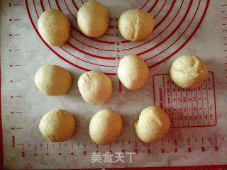 黑芝面包圈的做法步骤:3