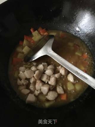 咖喱土豆鸡丁的做法步骤:7