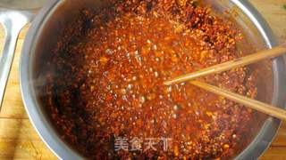 油泼辣子(配合重庆传统乡宴凉菜常用油辣子的经典做法之一)的做法步骤:9