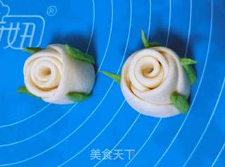 “花样美食”白玫瑰花馒头的做法步骤:5