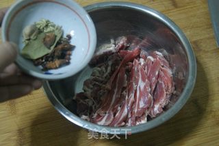 西安羊肉泡馍的做法步骤:2