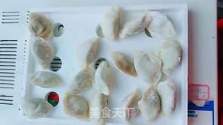 美味鲜香菌类水饺的做法步骤：2