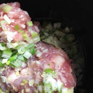 苔菜粉条猪肉包的做法步骤:9