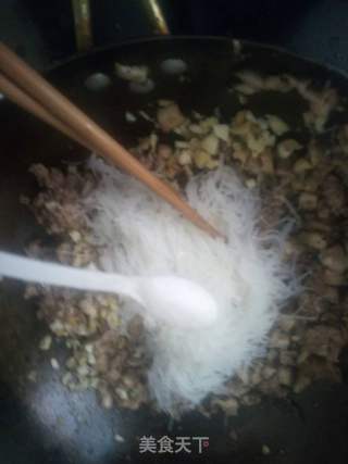 香菇瘦肉包子的做法步骤:9