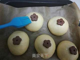 #花样美食#枣泥小花面包的做法步骤:17