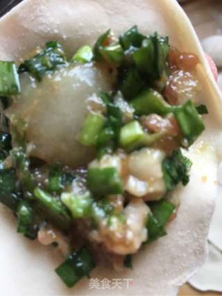 韭菜鲜虾饺子的做法步骤:9