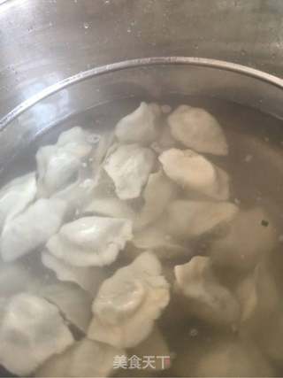 韭菜鲜虾饺子的做法步骤:11